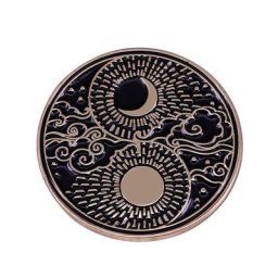 Insigne de bouton soleil et lune avec nuage et étoiles épingle Yin et Yang jour et nuit