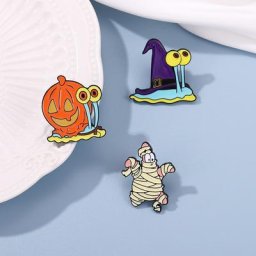 Épingle à revers en métal dessin animé émail escargot étoile de mer sorcière Badge broche
