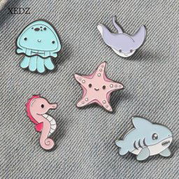 XEDZ – broche en émail de dessin animé étoile de mer requin Hippocampus méduse épingles à
