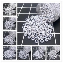 Perles Rondes en Acrylique Blanc avec Lettres de l'Alphabet pour Bijoux Accessoire de 7x4mm pour