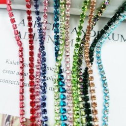 Strass en cristal de verre de couleurs 1.5-3mm 1yard chaîne scintillante garniture en strass