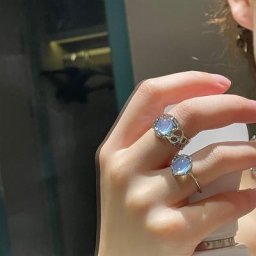 Bague en Pierre Naturelle d'Opale Blanche Élégante pour Femme Vintage Géométrique Esthétique