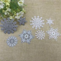 Ensemble de matrices de découpe en métal flocon de neige pochoirs pour carte gaufrage décoratif