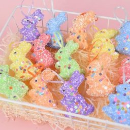 Ornements de lapin réutilisables faits à la main pour la décoration de la maison mousse de Pâques