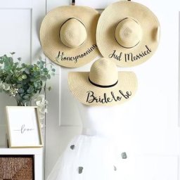 Chapeau de soleil pour future mariée lune de miel été plage Destination de mariage enterrement