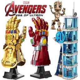 Valise de collection Disney Avengers kit de briques transformables modèle de poupée classique