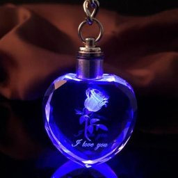 JOCrystal-Clé Rose Romantique en Forme de Cœur Porte-clés Fleur d'Amoureux Gravé au Laser Lumière