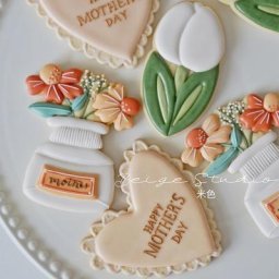 Moule à Biscuits en Forme de Cœur Tulipes de Printemps ixdes Mères Vase de Cuisson Festival