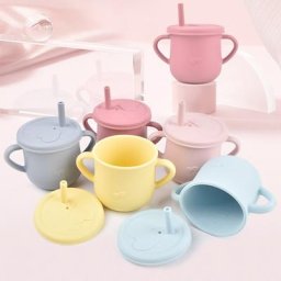 Bouteilles d'eau en silicone pour bébé tasse pour enfants bouteille d'eau tasse avec paille
