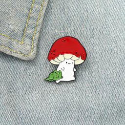 Mini broche rouge de pièce plus lente insigne de pièce plus lente insigne de sac à dos