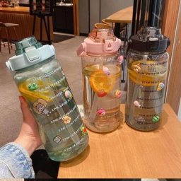 Grande bouteille d'eau de sport 2 litres pour filles avec paille Portable de voyage pour l'été