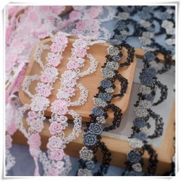 Dentelle brodée de fleurs roses pour robes de soirée à franges appliques décor de rideau