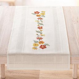 Chemin de table à broder ""oeillet d'inde