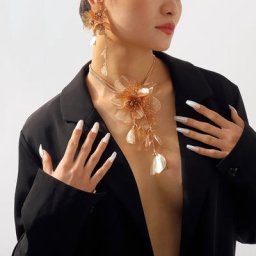 Boucles d'oreilles pompon fleur en métal long pour femme collier de luxe bijoux de personnalité