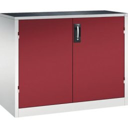 C+P Armoire d'atelier hauteur bureau avec portes battantes et tiroirs, h x l x p 1000 x 1200 x 500 mm, gris clair / rouge rubis
