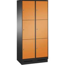 C+P Armoire à casiers sur socle EVOLO, 2 compartiments, 3 casiers chacun, largeur compartiments 400 mm, gris noir / orange jaune