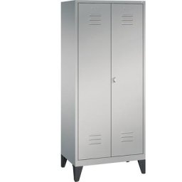 C+P Armoire de rangement sur pieds CLASSIC avec portes fermant l'une contre l'autre, 2 compartiments, largeur compartiments 400 mm, aluminium