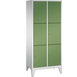 C+P Armoire à casiers sur pieds CLASSIC, 2 compartiments, 3 casiers chacun, largeur compartiments 400 mm, gris clair / vert réséda