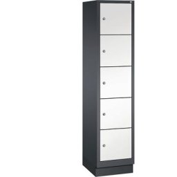 C+P Armoire à casiers sur socle CLASSIC, 1 compartiment, 5 casiers, largeur compartiment 400 mm, gris noir / blanc trafic