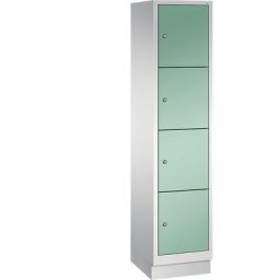 C+P Armoire à casiers sur socle CLASSIC, 1 compartiment, 4 casiers, largeur compartiment 400 mm, gris clair / vert clair