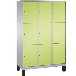 C+P Armoire à casiers sur pieds EVOLO, 3 compartiments, 3 casiers chacun, largeur compartiments 400 mm, aluminium / vert