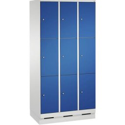 C+P Armoire à casiers sur socle EVOLO, 3 compartiments, 3 casiers chacun, largeur compartiments 300 mm, gris clair / bleu gentiane