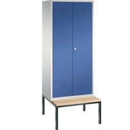 C+P Penderie CLASSIC avec banc inférieur et portes fermant l'une contre l'autre, 2 compartiments, largeur compartiments 400 mm, gris clair / bleu gentiane