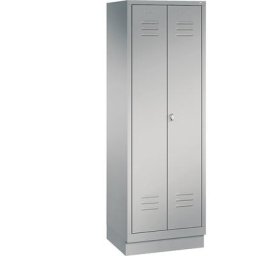 C+P Armoire de rangement sur socle CLASSIC avec portes fermant l'une contre l'autre, 2 compartiments, largeur compartiments 300 mm, aluminium