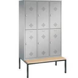C+P Penderie CLASSIC avec banc inférieur, à deux étages, 3 compartiments, 2 casiers chacun, largeur compartiments 400 mm, aluminium