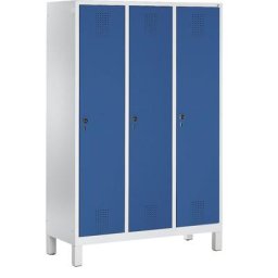 C+P Penderie EVOLO, avec pieds en plastique, 3 compartiments largeur 400 mm, gris clair / bleu gentiane