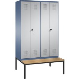 C+P Penderie EVOLO à portes fermant l'une contre l'autre, avec banc, 4 compartiments, largeur compartiments 300 mm, bleu distant / aluminium
