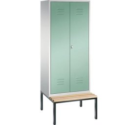 C+P Penderie CLASSIC avec banc inférieur et portes fermant l'une contre l'autre, 2 compartiments, largeur compartiments 400 mm, gris clair / vert clair