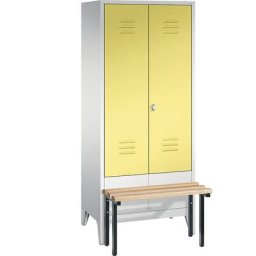 C+P Penderie CLASSIC avec banc frontal et portes fermant l'une contre l'autre, 2 compartiments, largeur compartiments 400 mm, gris clair / jaune soufre