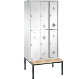 C+P Penderie CLASSIC avec banc inférieur, à deux étages, 3 compartiments, 2 casiers chacun, largeur compartiments 300 mm, blanc trafic