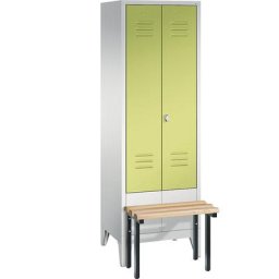 C+P Penderie CLASSIC avec banc frontal et portes fermant l'une contre l'autre, 2 compartiments, largeur compartiments 300 mm, gris clair / vert viridin