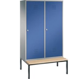 C+P Penderie CLASSIC avec banc inférieur, porte au-dessus de 2 compartiments, 4 compartiments, largeur compartiments 300 mm, aluminium / bleu gentiane