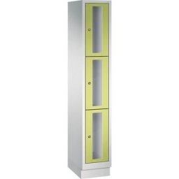 C+P Armoire à casiers CLASSIC, hauteur casiers 510 mm, sur socle, 3 casiers, largeur 320 mm, porte vert viridin