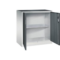 C+P Armoire d'atelier hauteur bureau à portes battantes, largeur x profondeur 930 x 500 mm, gris clair / anthracite