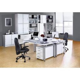 eurokraft pro STATUS - Bureau, piétement en tube carré, largeur 1600 mm, façon hêtre