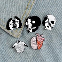 Broches en émail Punk Cold pour femmes crâne humain cœur cerveau orgue squelette broches