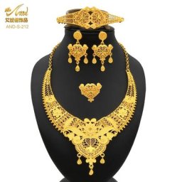 Ensemble de Bijoux Indiens en Plaqué Or pour Mariée Kit avec Collier Ras de Cou Bracelet Boucle