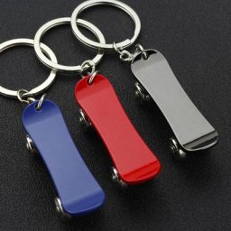 Porte-Clés Créatif en Acier Inoxydable pour Scooter Breloques Planche à Roulettes Jouet de
