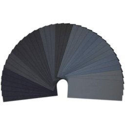 Un ensemble de 30 papiers abrasifs, papier abrasif bleu lac 29093mm sec à l'eau