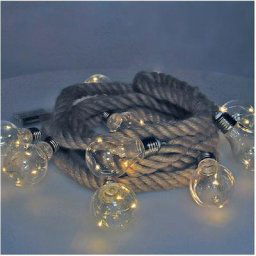 Guirlande a batterie fixe 10 ampoules avec 3 leds chaque ampoule. corde de jute légère blanc chaud