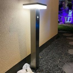 Lumihome - Borne Led solaire inox SUN–1000 - Hauteur 84 cm - Détecteur de mouvements - 3 modes