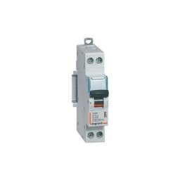 Disjoncteur Phase+Neutre DNX³4500 6kA arrivée et sortie borne à vis - 1P+N 230V~ 32A courbe c - 1