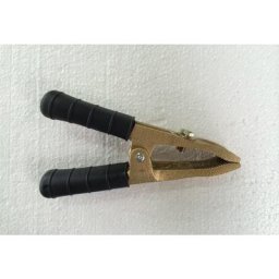 Pince pour cable de demarrage en laiton isolant noire jusqu'à 750 Ampères outiland