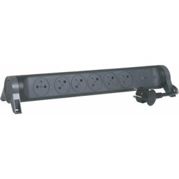 Legrand - Rallonge 6x2P+T surface avec inter, cordon 1,5m et parafoudre - Noir