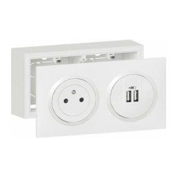 Legrand - Dooxie Kit Double usb + Prise de courant 2P+T précâblés saillie Blanc