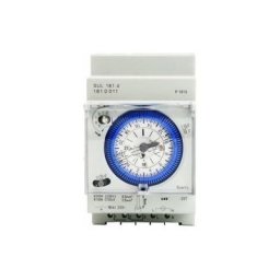 Horloge analogique avec moteur synchrone et programme journalier, horloge, 12VAC/DC